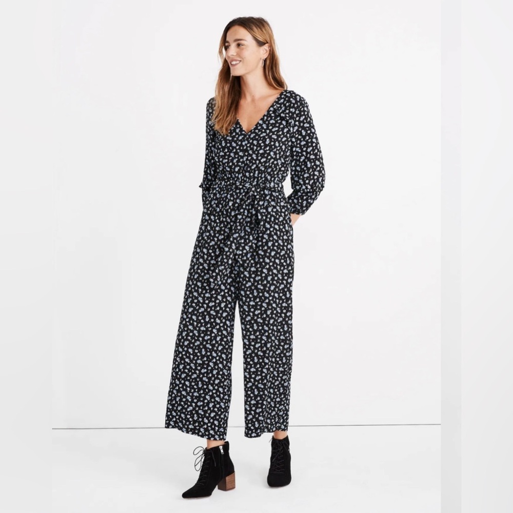 Madewell Black Ruffle-Sleeve Tie-Waist Jumpsuit in Blue Baby's Breath - Small